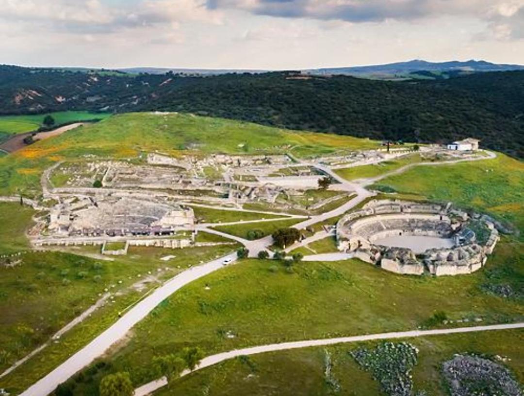 فيلا Dragonfly Rozalén del Monte المظهر الخارجي الصورة